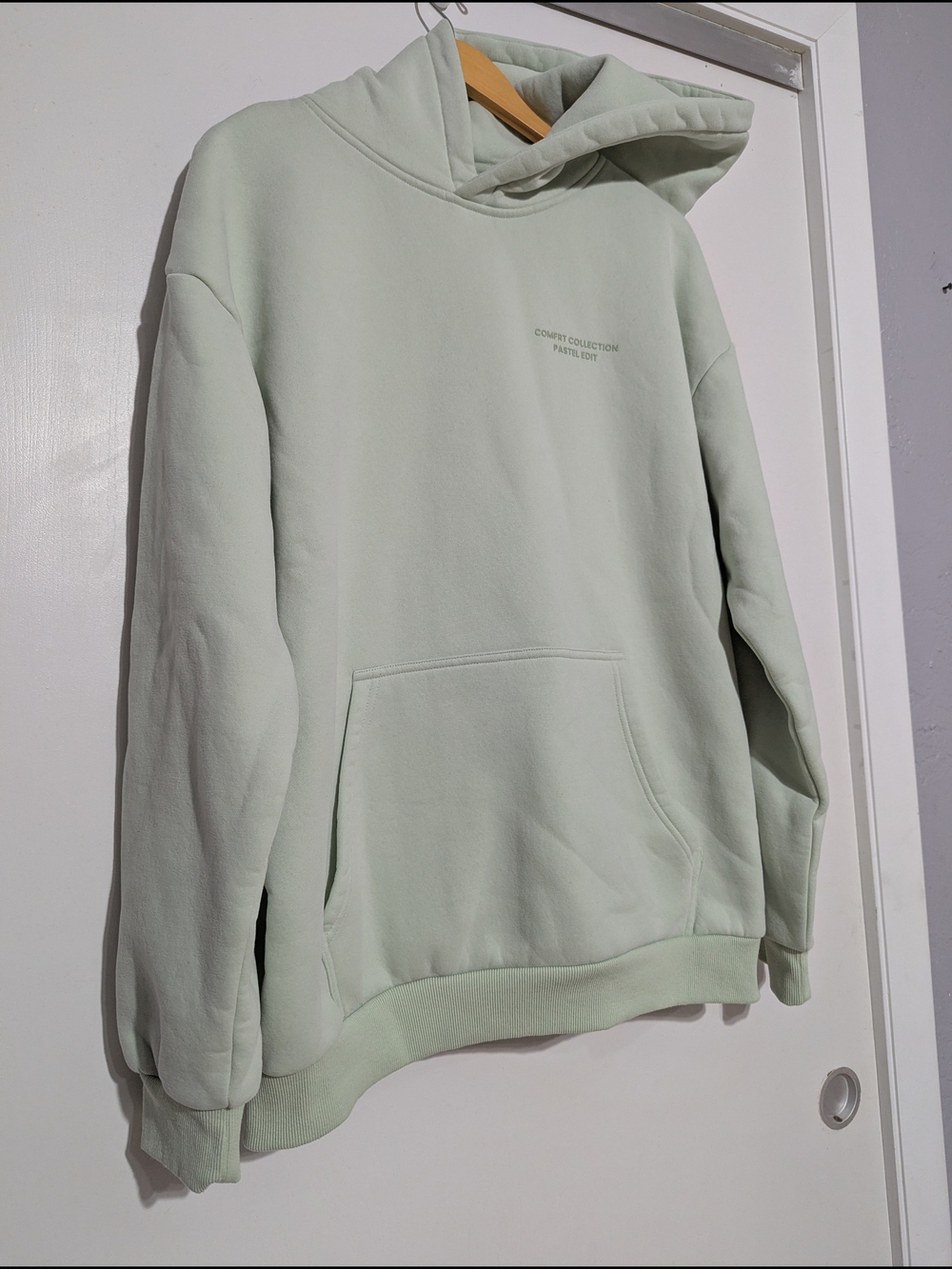 Comfrt Pastel Mint Hooded Sweatshirt NWOT - Picture 3 of 7
